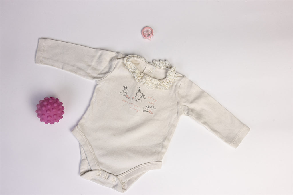 White bodysuit with three little bunnies "All my smiles begin with you, mummy"