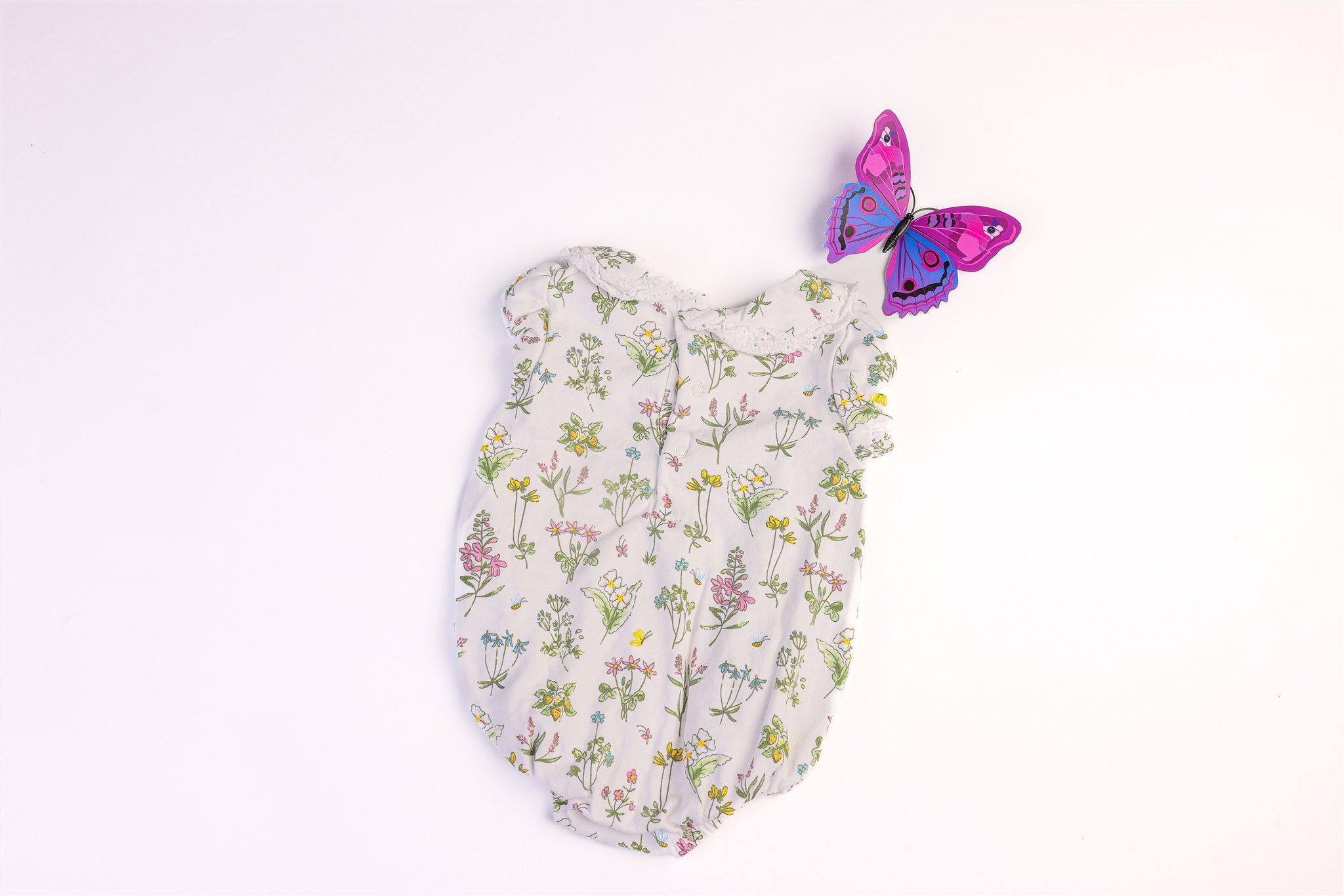 Short-sleeved floral bodysuit