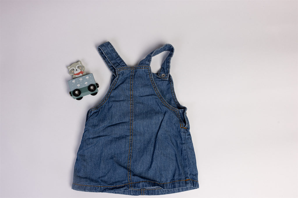 Denim dress with straps, "happy" and sun print