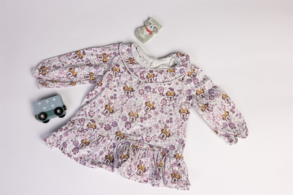 Minnie Mouse top with flowers