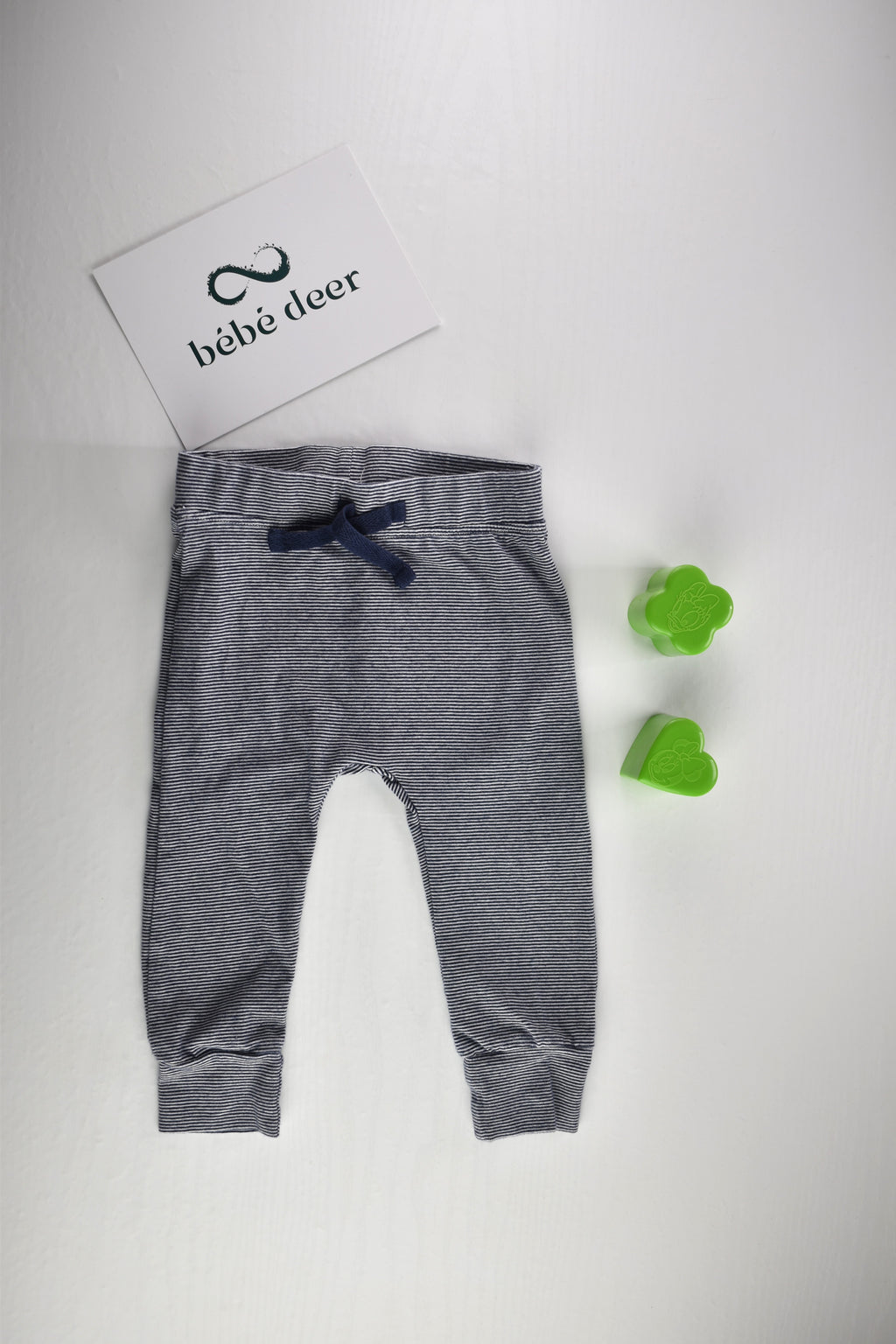 Grey striped leggings