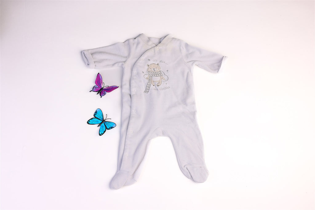 "Les yeux plein d'étoiles"(Eyes Full of Stars) Bear sleepsuit