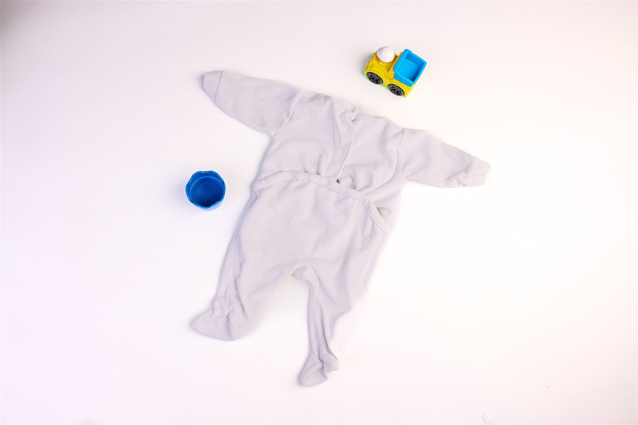 White "Je suis un petit prince" (I'm a Little Prince) sleepsuit