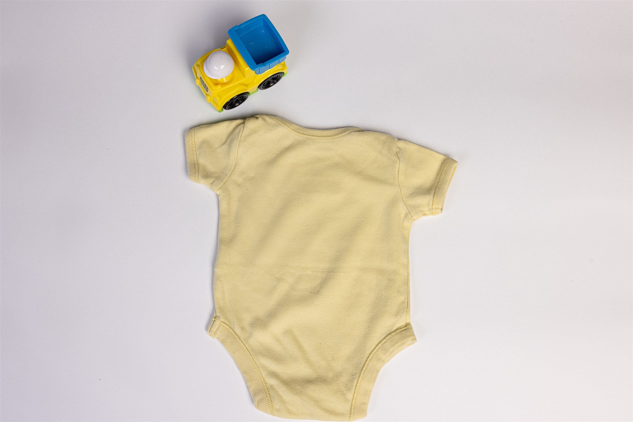 Yellow "Little Lion Personality" bodysuit